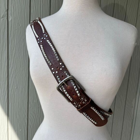 Vintage Studded Leather Belt XL – Floral Embossed Full Grain w/ Interchangeable main image 6